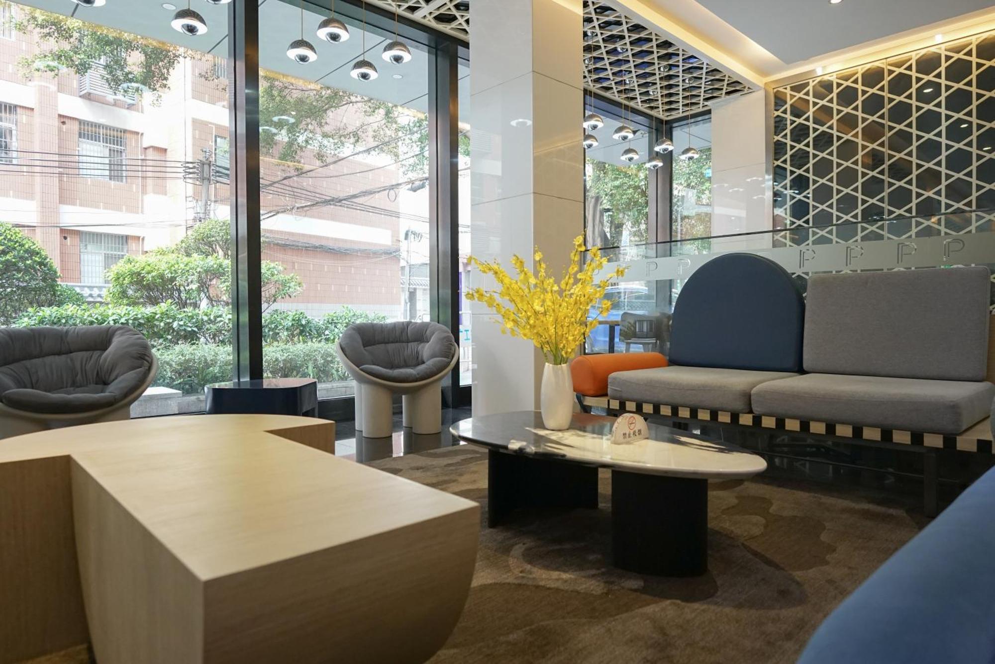 Paco Hotel Ouzhuang Metro Guangzhou-Free Shuttle To Canton Fair Exterior foto